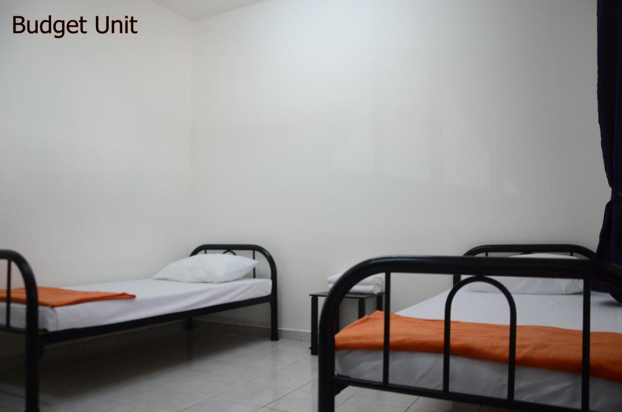 Bistari Homestay Parit Raja Uthm エクステリア 写真